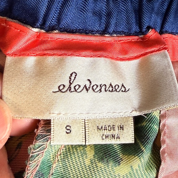 Anthropologie Elevenses Pants 100% Silk Floral Gardener Cropped, size Small - Picture 11 of 15